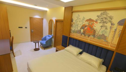 Queen Room