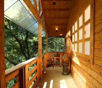 Villa with Garden View