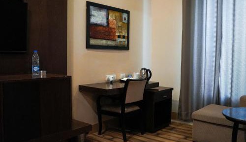 Deluxe King Room