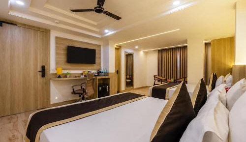 Triple Room with City View