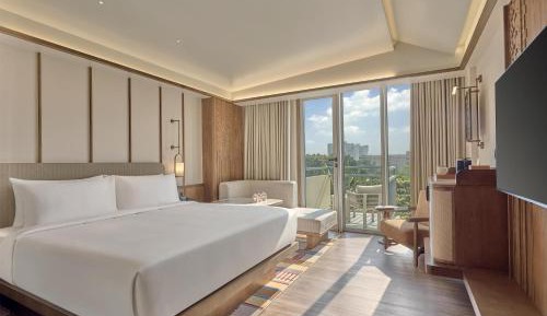 King Room with Balcony