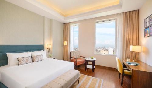 King Room with Spa Bath