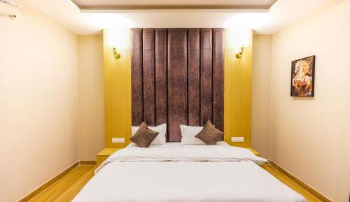 Suite with City View