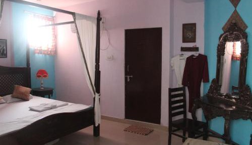 Double Room with Private Bathroom