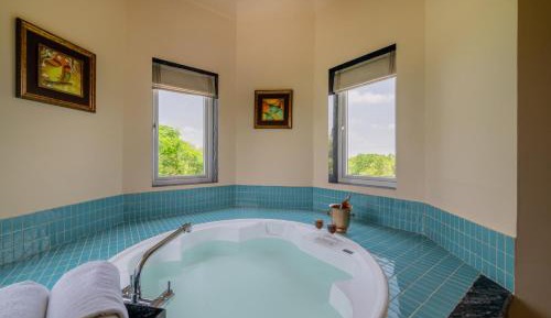 Deluxe Double Room with Bath