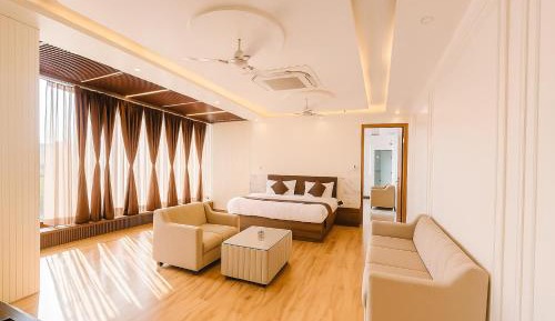 Suite with City View