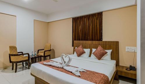Standard Queen Room