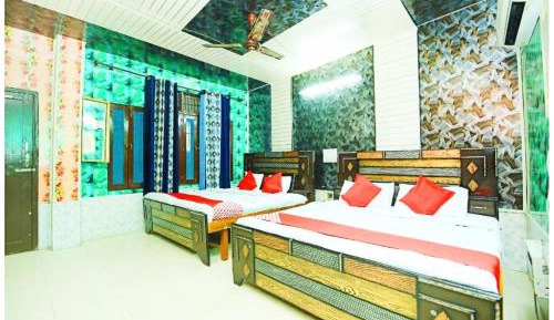 Deluxe Family Room