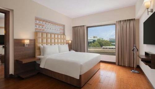 King Suite - Executive Lounge Access