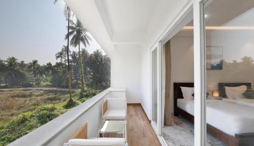 Deluxe Double Room with Balcony