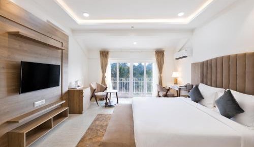 Superior King Room with Bathtub