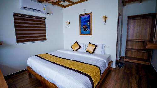 Double Room with Lake View