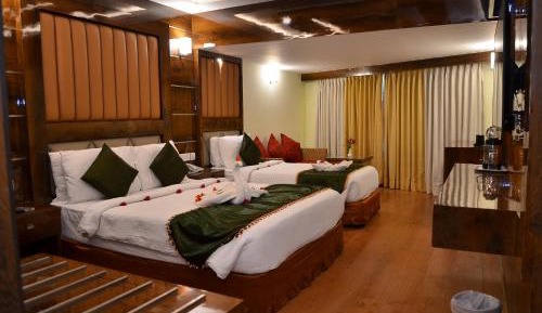 Executive Triple Room  ( 10% off on Food & Beverages with a-la-carte selection)