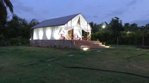 Tent