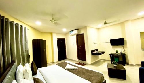 Standard King Room