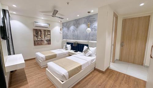 Deluxe Double or Twin Room