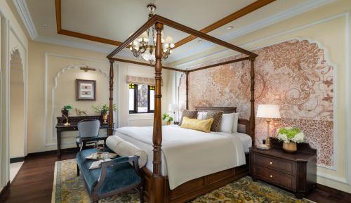 Historical Suite | One-way Airport Transfer with 15% off on F&B, Spa & Laundry