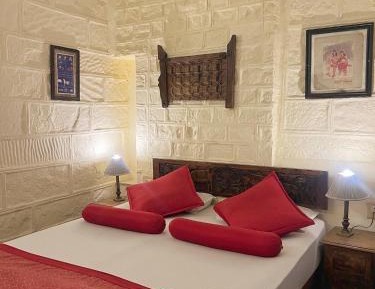 Junior Suite with Balcony