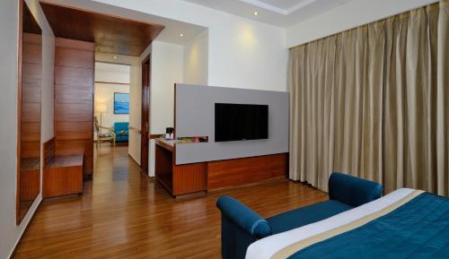 Executive King Suite - Non-Smoking