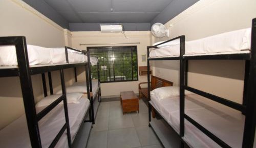 6-Bed Mixed Dormitory Room