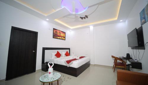 Deluxe Double Room with Balcony