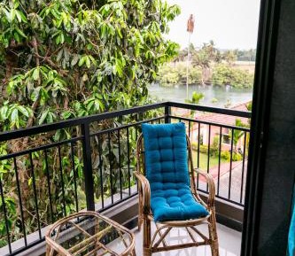 Double Room with Pool View