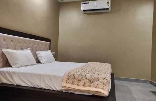 Ambala Hotel | The Republic Hotel