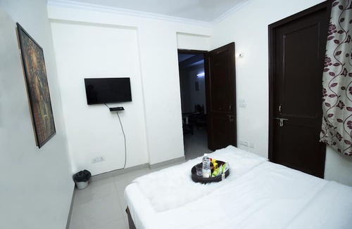 New Delhi Hotel | Hotel Royal Avenue By F9 Hotels