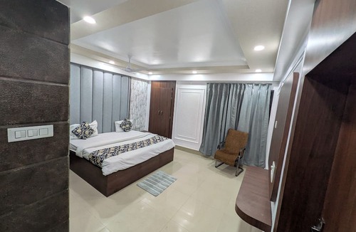 Aligarh Hotel | Hotel Vrindavan Palace