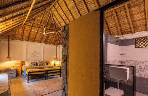 Gangavathi Hostel | Zostel Hampi (Gangavathi)