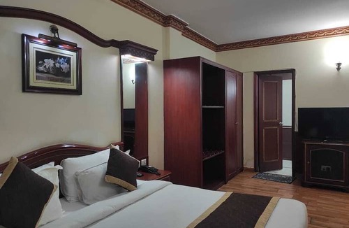 Aligarh Hotel | Hotel Melrose Inn