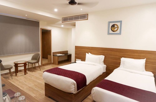 Patna Hotel | Hotel Sharda Residency