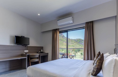 Kanker Hotel | Hotel Bafna Lawn