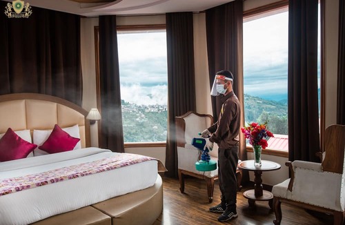 Theog Hotel | Hotel De Exotica Crest Theog