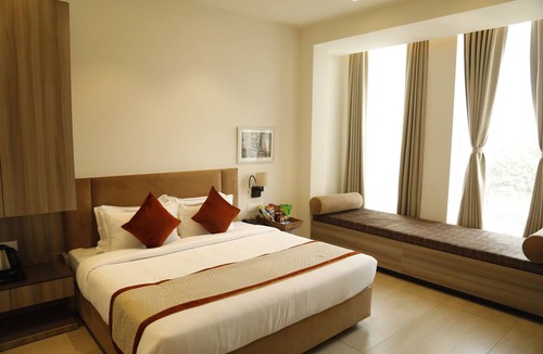 Sigra Hotel | HOTEL THE ROYAL VISTA