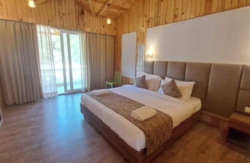Jogiyana Resort | Qcent Woods Spa & Resort