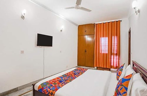 New Friends Colony Hotel | FabHotel Goodwill Homes
