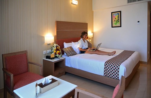 Maradu Hotel | Tribute Royale