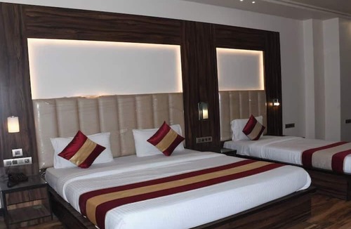 Kanpur Hotel | Hotel Vibharaj Palace