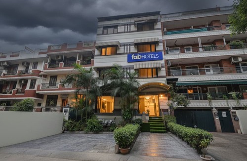 Kalkaji Hotel | FabHotel Aashraye