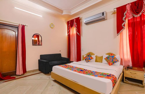 Allahabad Hotel | Fabhotel Raka Inn