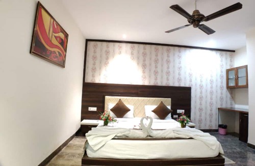 Marhi Hotel | Hotel Badrika Inn