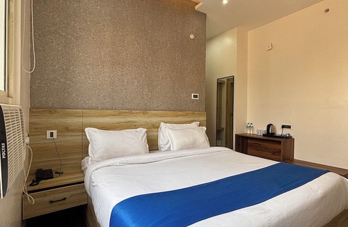 Bara Banki Hotel | Dolphin club and Resort