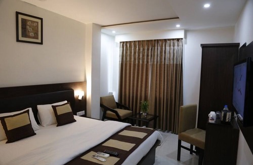Lalkothi Hotel | Hotel Krishna by KeyMagics