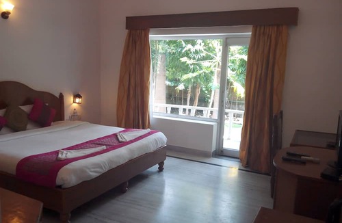 Khajuraho Hotel | Hotel Isabel Palace
