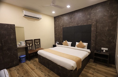 Kanpur Hotel | Hotel Mandakini Royale