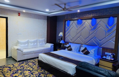 Marhi Hotel | Hotel Vishnu Empire