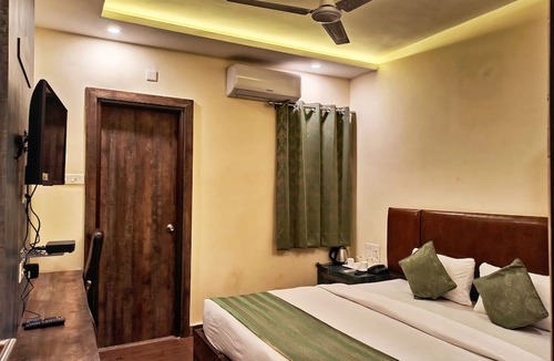 Sigra Hotel | Hotel Janki Inn Varanasi