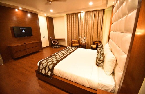 Tonk Road Hotel | Hotel SK Grand