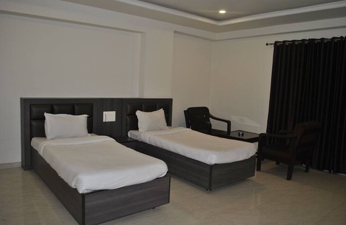 Satna Hotel | Hotel Spark Inn